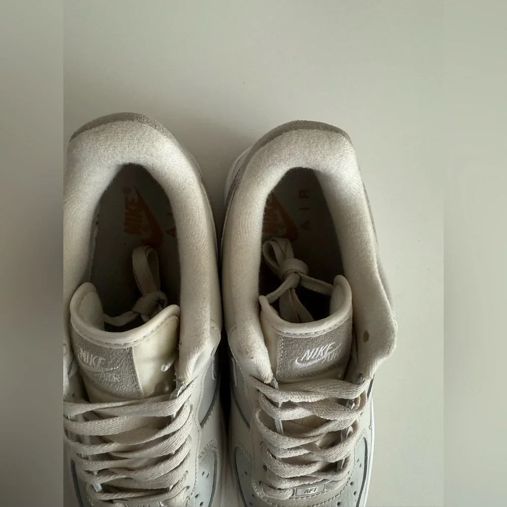 Nike Air Force 1 Low 07 Moon Fossil FB8483-100 Neutral Leather Womens Size 8 - Picture 9 of 16